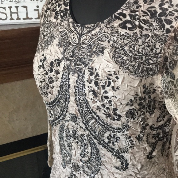 Lace Sleeve Top by Cactus - Picture 2 of 15